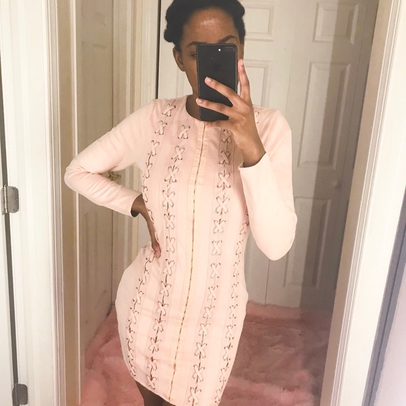 Missguided Dresses & Skirts - 🔥1 DAY SALE🔥 CARLI BYBEL X MISSGUIDED DRESS